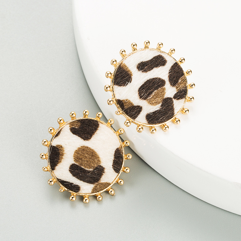 Simple Round Alloy Leopard Print Flocking Earrings display picture 4