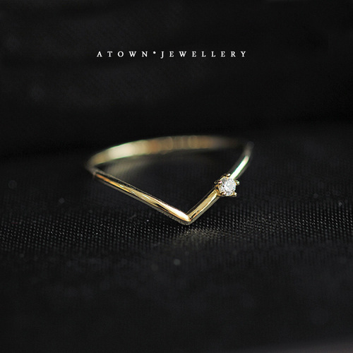 S925 sterling silver plated 14K gold ring set with zirconium diamonds extremely fine and exquisite V-shaped single diamond Japanese style versatile ring for women
