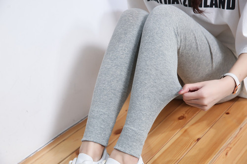 Ribbed solid color leggings for women to wear outside, thin style, suitable for spring and autumn, ribbed elastic 9-inch pants
