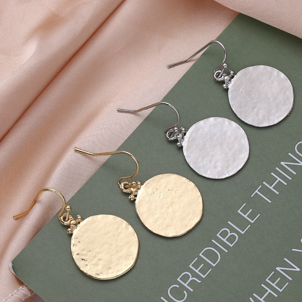 New Fashion Metal Disc Korea Niche Alloy Earrings For Women Jewelry display picture 6