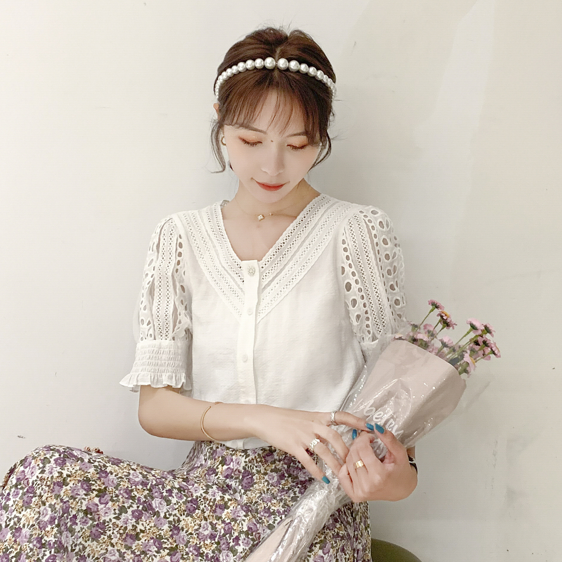 實拍2020夏季新款韓版v領設計感小心機镂空短袖雪紡衫寬松上衣女