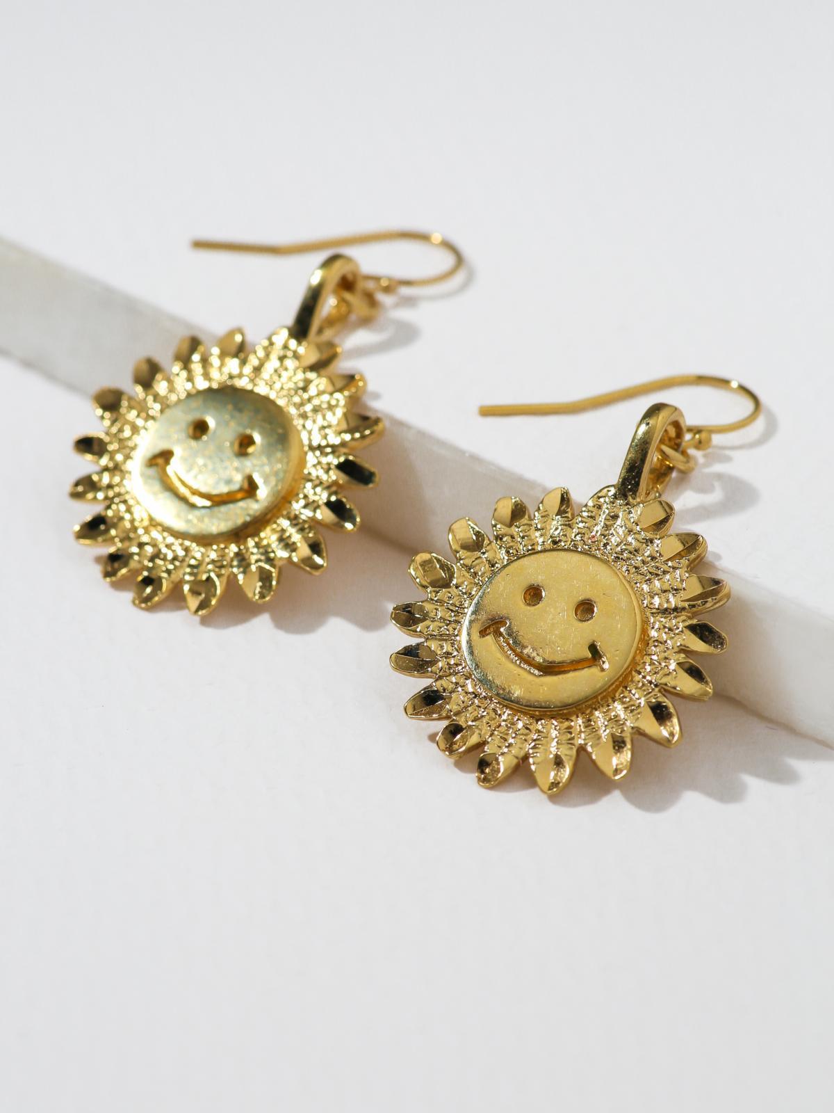 Exaggerated Earrings New Bohemian Earrings Ladies Sun Flower Smiley Face Earrings Wholesale Nihaojewelry display picture 2