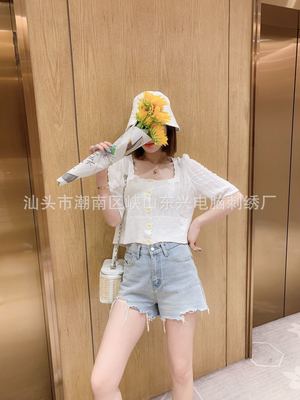 方領爆款2020夏新韓版法式複古镂空方領針織女甜美小清新單排上衣