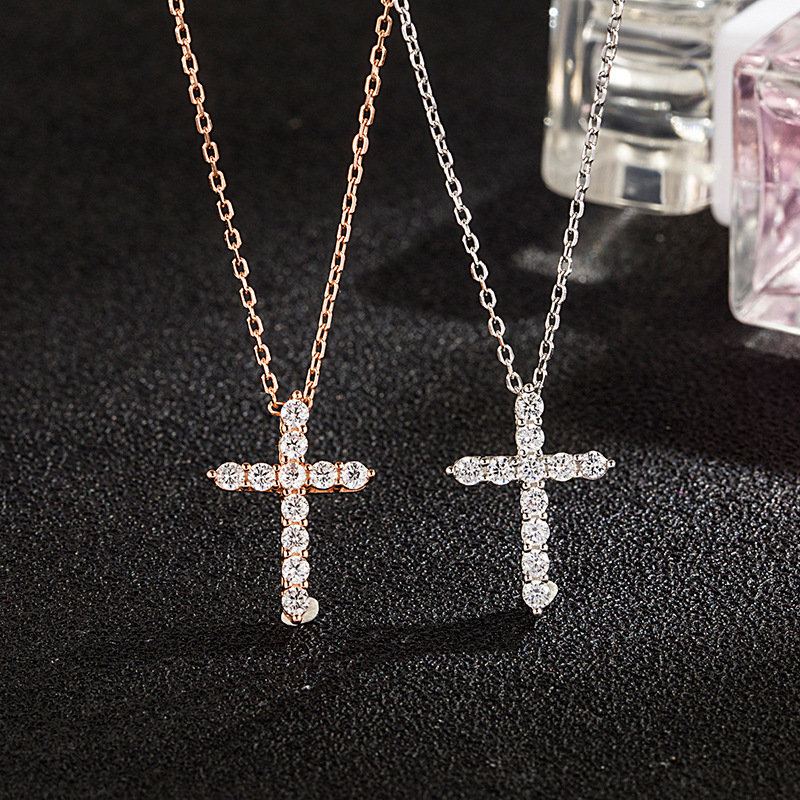 Fashionable necklace