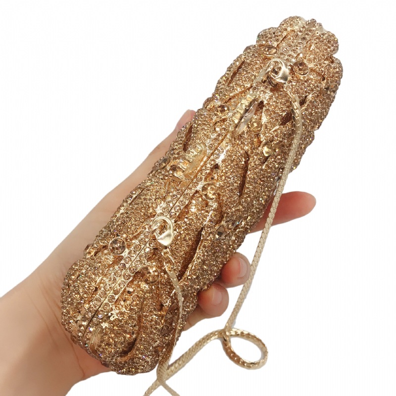 Túi clutch nữ đính đá kim cương dạ hội kim loại cắt gọt, kèm dây xương cá 48 cm — màu vàng, đen đỏ, màu đen, Kim cương vàng trên vàng chi tiết 23