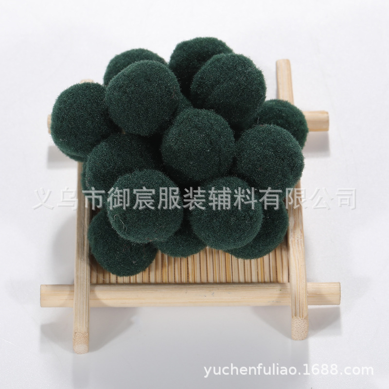 Bola de lana de alta elasticidad envío gratis spot al por mayor bola de peluche de poliéster de color accesorios de bricolaje juguetes hechos a mano bola de lana