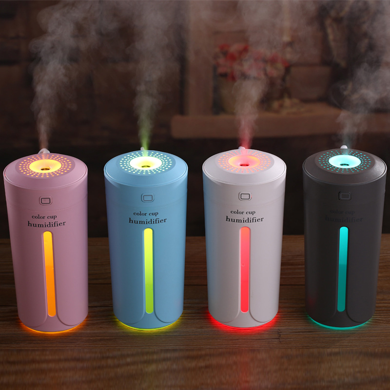 Color light Cup humidifier USB mini student office desktop hydrating spray car air conditioner aromatherapy humidifier