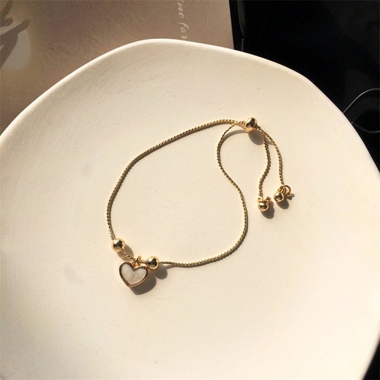 New imitation mother-of-pearl heart-shaped bracelet for women, Korean version on Instagram, simple and versatile, student best friend, niche feel, Internet celebrity accessory pic 40