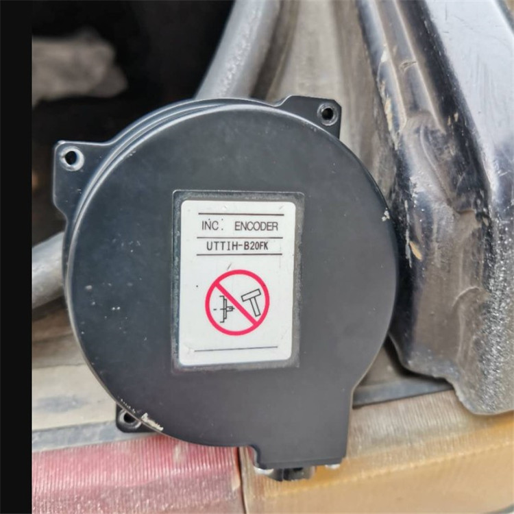 SGDM-20ADA驱动器SGDM-30ADA SGMAH-04AAA2C电机SGMAH-04AAA4C