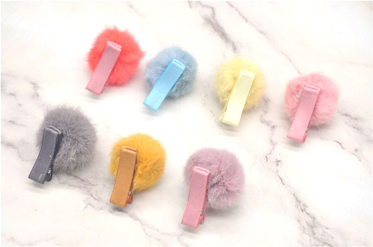 Fashion Solid Color Cloth Pom Poms Hair Clip 1 Piece display picture 12