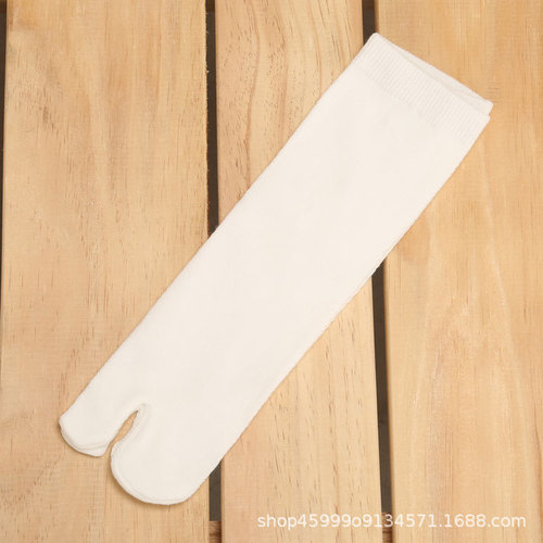 Two-toed socks for men and women, polyester-cotton mid-tube two-toed socks, Japanese-style split-toed socks for women, independent packaging manufacturer wholesale