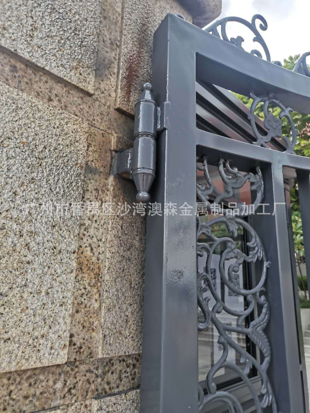 广州生产厂家批发加工订做欧式简易手动铁艺大门双开学校铁门-阿里巴巴