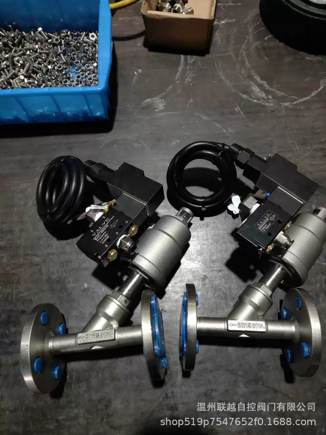 Производители пневматических угловых седельных клапанов поставляют пневматический угловой клапан из нержавеющей стали 304 для установки взрывозащищенного электромагнитного клапана