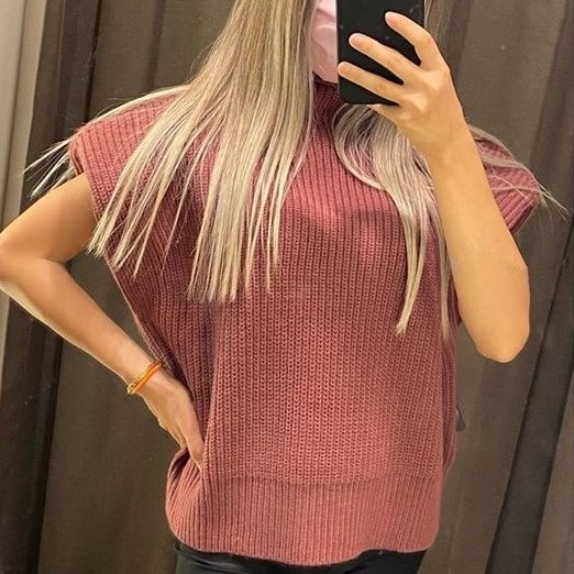 Autumn And Winter Women Solid Color Sleeveless Turtleneck Fashion Casual Shoulder Pad Top Sweatervest in Sweater Vests