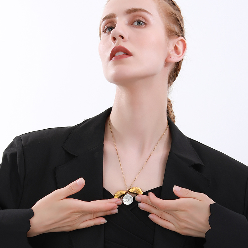 Fashion Letter Flower Alloy Plating Womenu0027S Pendant Necklace 1 Piece