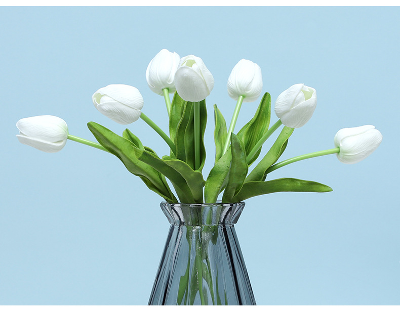 65g Weight Elegant Romantic Tulips Plastic Silk Flower Artificial Flowers