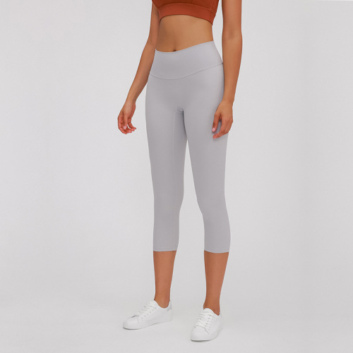A new model of brushed nude-feeling yoga pants with no embarrassing lines, hip-raising high-waisted running sports fitness cropped pants