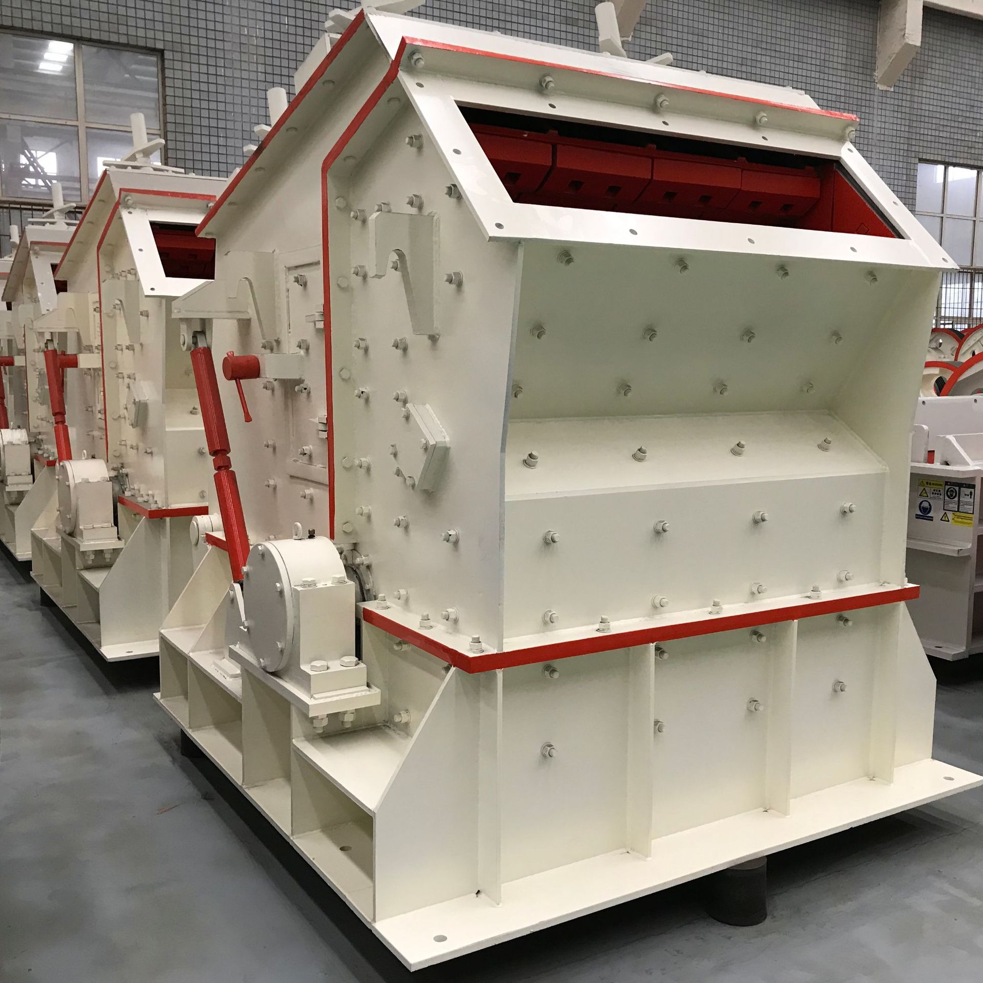 源头厂家反击式破碎机 建筑垃圾破碎机 郑州移动碎石机制造厂家