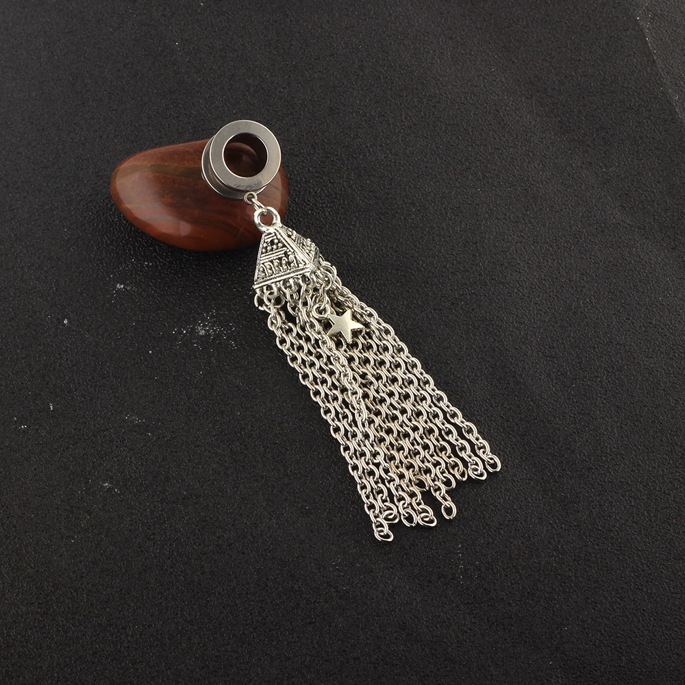 Pointed titanium steel lip stud product view