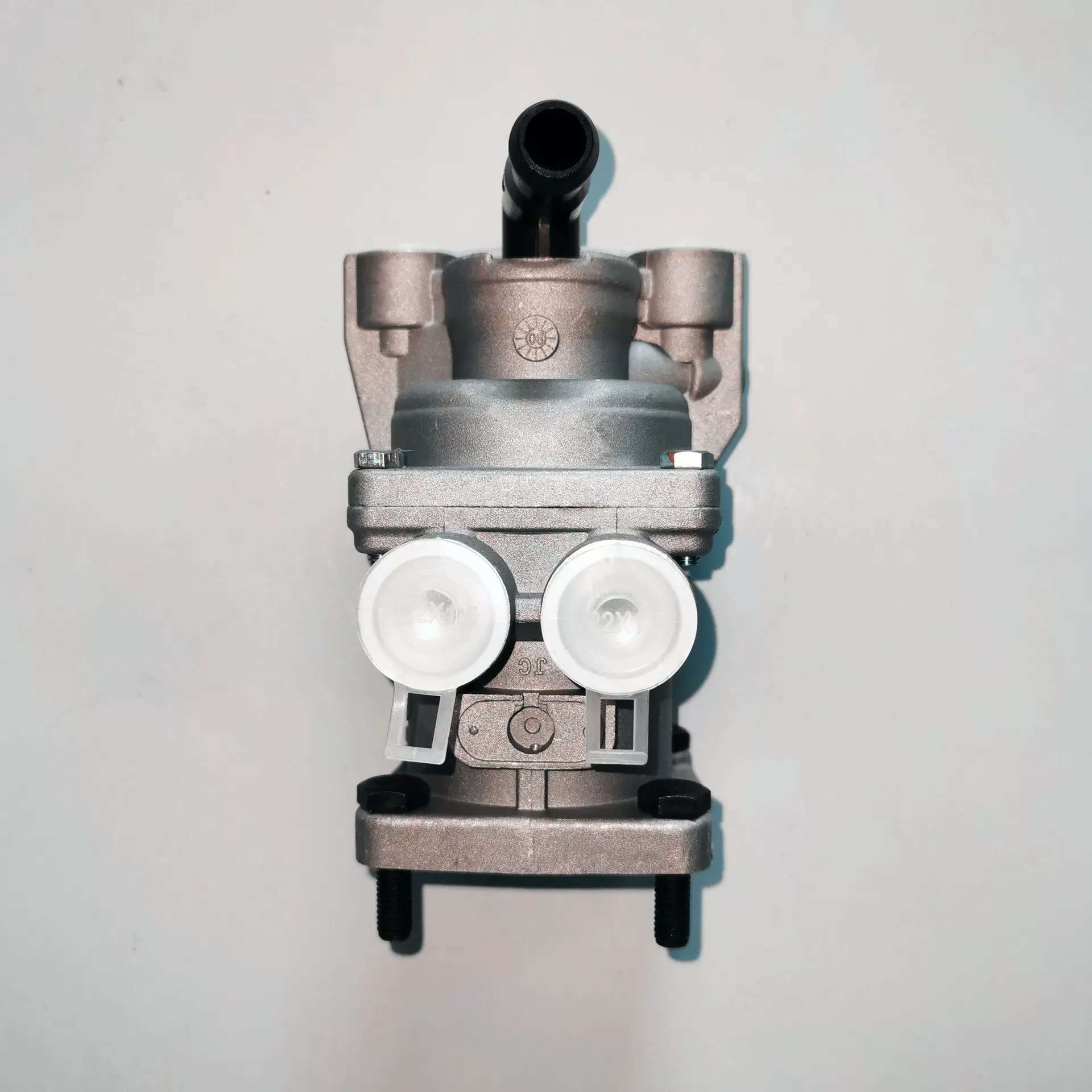 厂家直销 供应 气制动阀总成 刹车总泵 豪沃07款 12款 新款豪沃