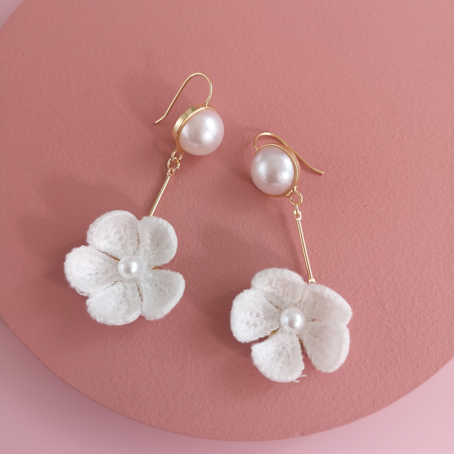 New Fashion Knitted Flower Earrings For Women Wholesale display picture 8