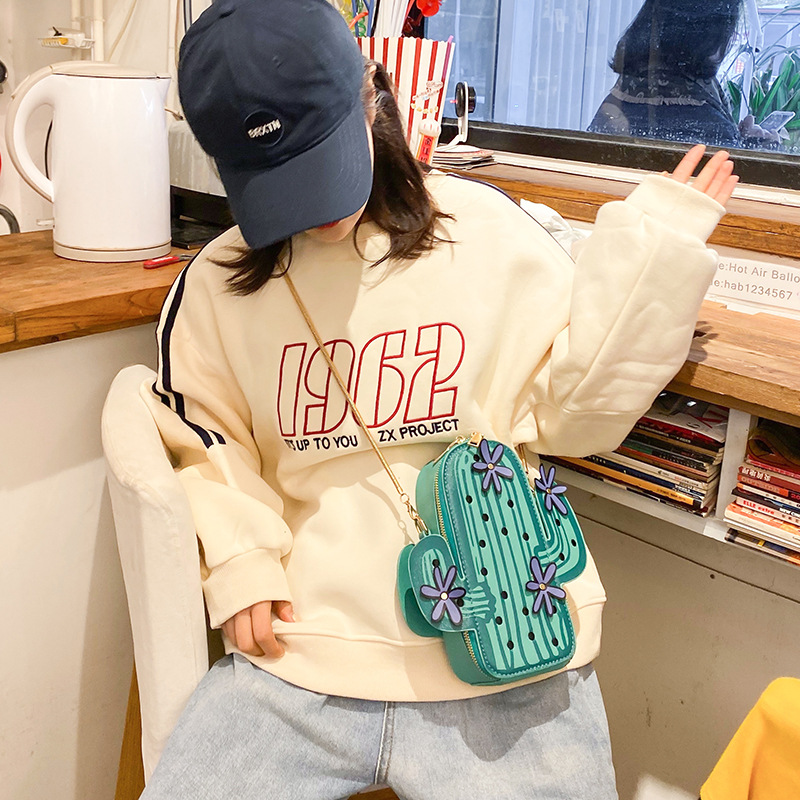fashion funny cactus chain messenger bagpicture1