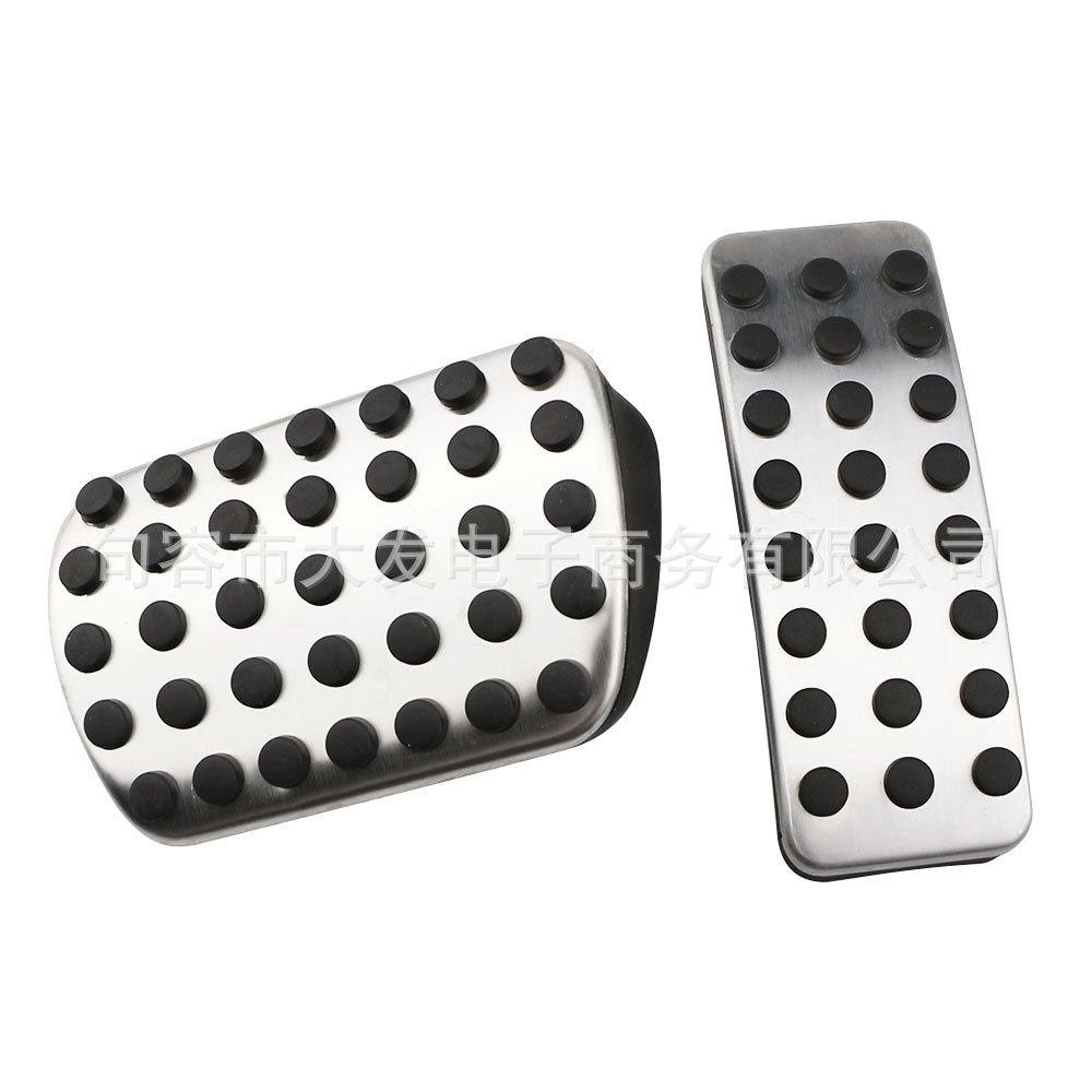 Suitable for Mercedes-Benz A B GLA CLA ML GL R-class accelerator brake rest area metal pedal modification