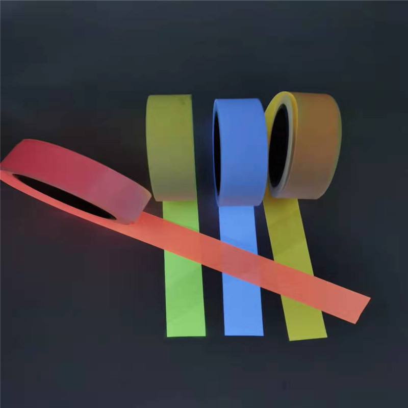 厂家批发彩色夜光布发光布高亮荧光布红色蓄光布化纤夜光面料