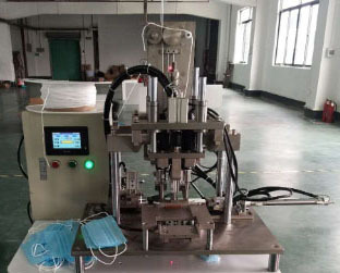 半自动人工焊耳机接受预定，熟练工每分钟可焊30片耳线，交期7天