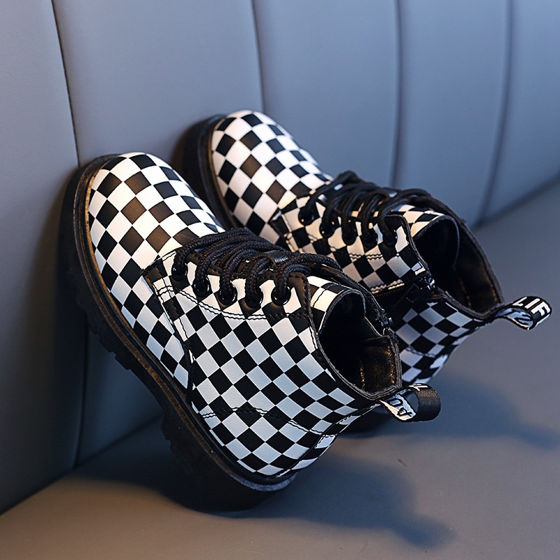 儿童马丁靴2020秋冬新款复古棋盘格男童女童加绒加厚二棉英伦皮靴