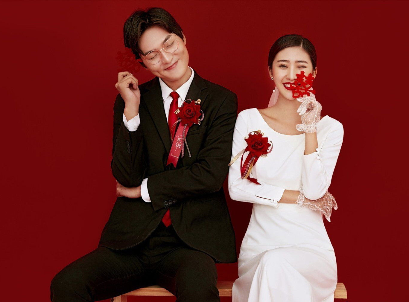(2개) 사진 스튜디오 새로운 커플 웨딩 원피스 테마 사진 의류 간단한 복고풍 시대 향수 사진 원피스
