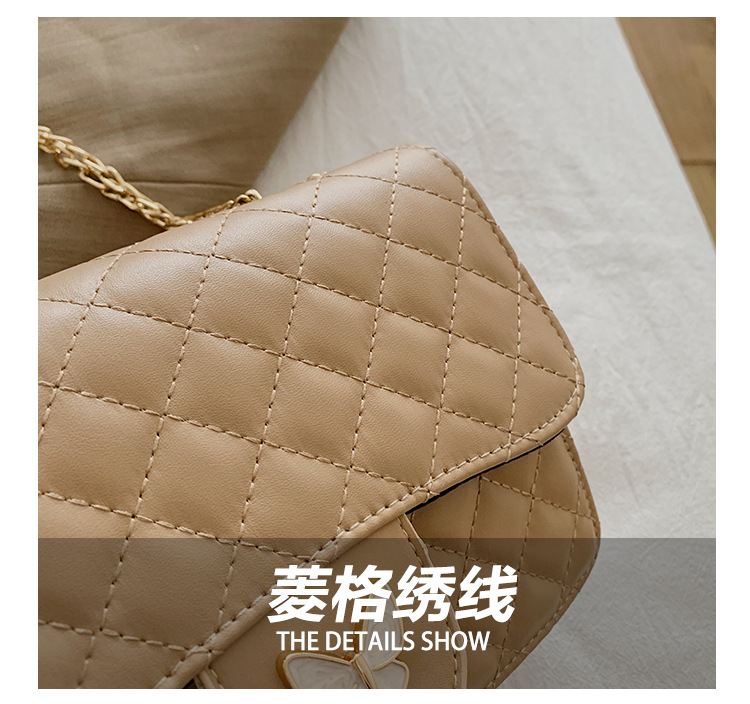 Fashion Messenger One-shoulder Diamond Small Square Bag display picture 22