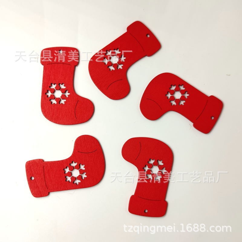 Productos de madera de la serie de Navidad roja DIY colgante de dibujos animados de Navidad de madera 10 piezas un paquete con 10 cuerda de cáñamo