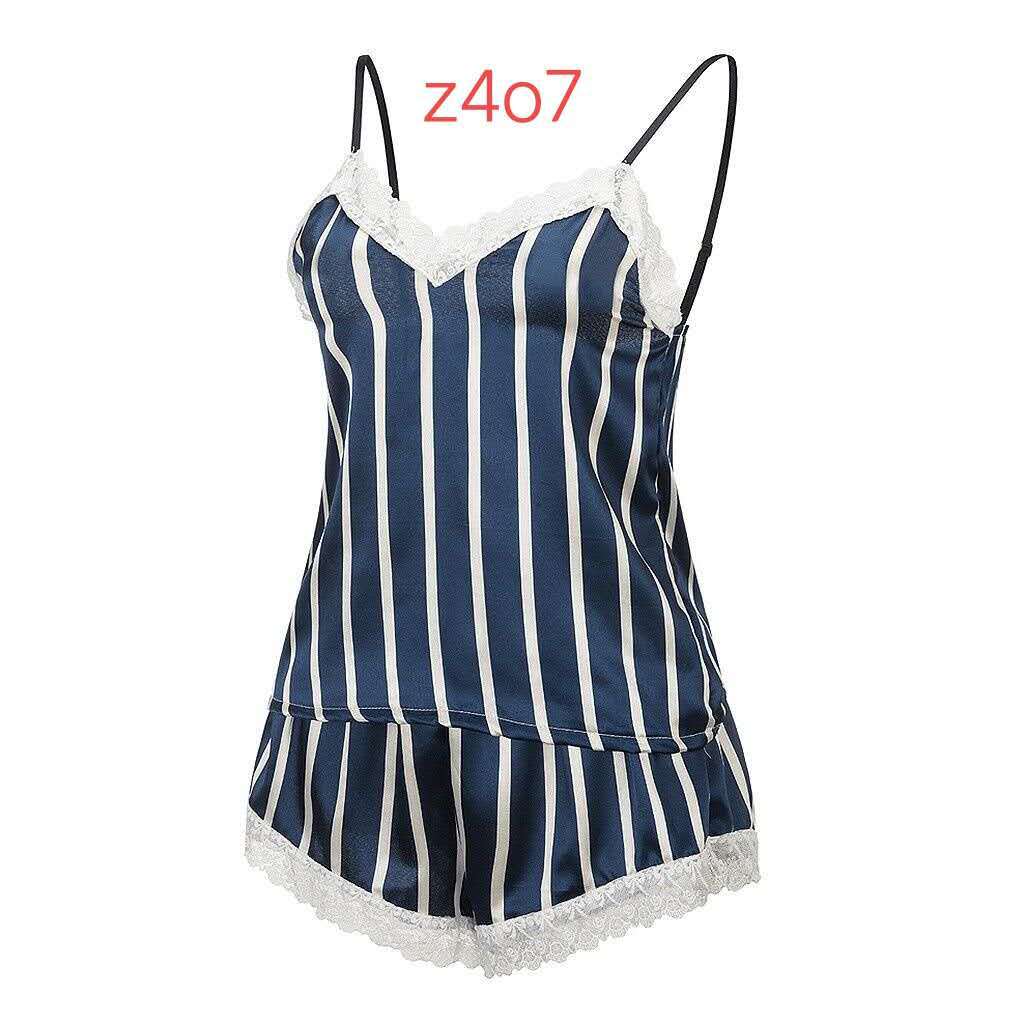 Nuovo set divertente con pantaloncini a righe e bretelle da donna_voghion.com