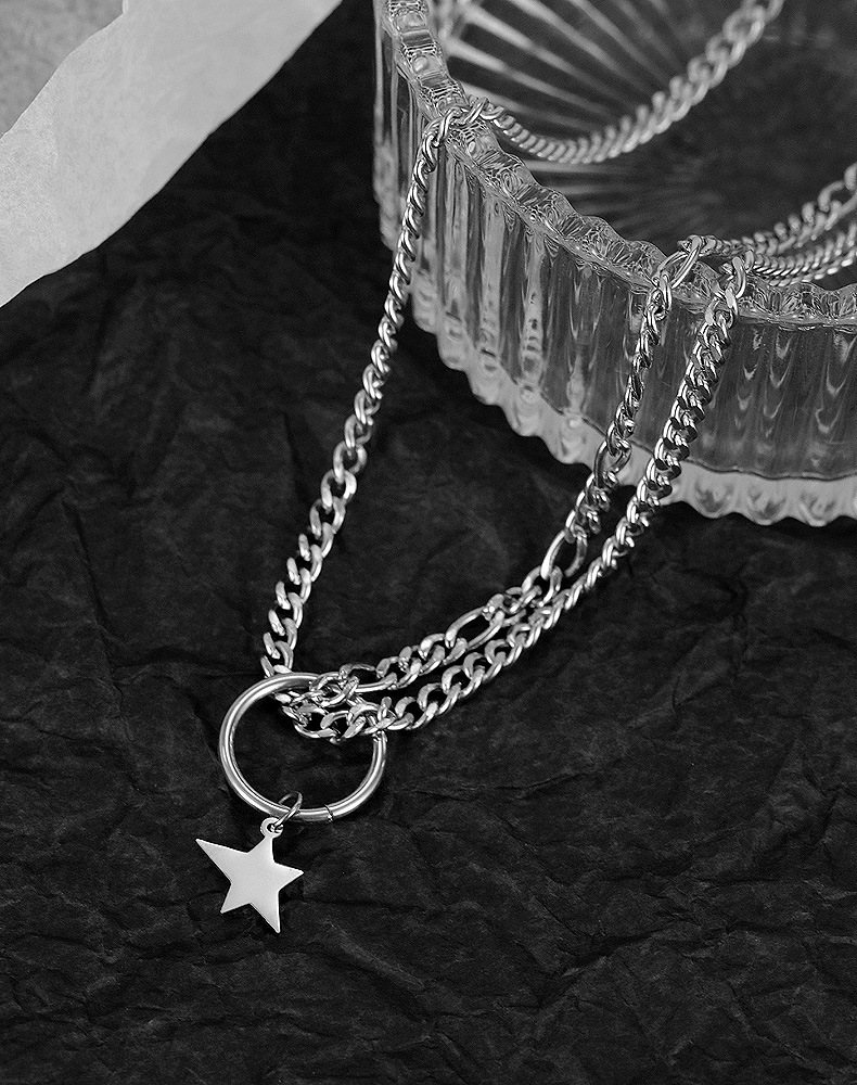 Hot-selling Classic Ring Five-pointed Star Double-layer Ladies Titanium Steel Necklace display picture 2