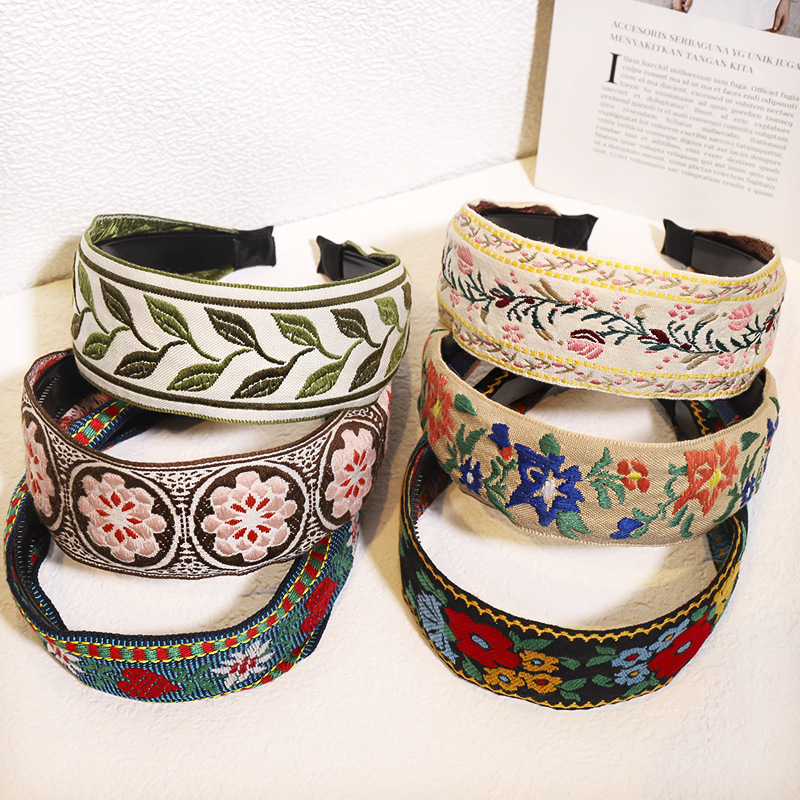 Embroidery Ethnic Style Toothed Non-slip Headband display picture 12