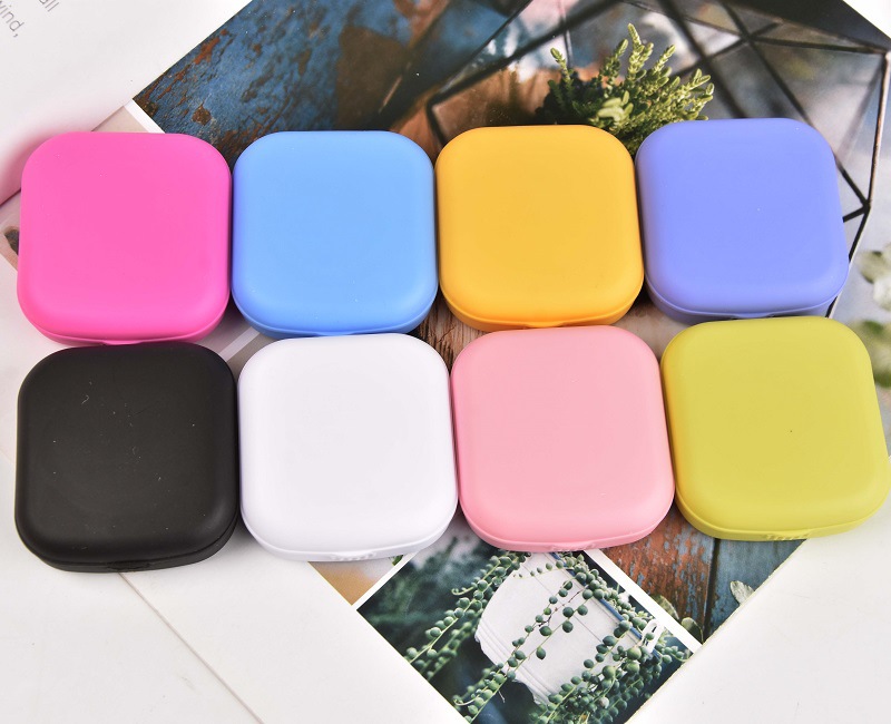 Xcl028 Contact Lens Case Plastic Invisible Couple Box With Mirror Mini Compact Contact Lens Case display picture 1