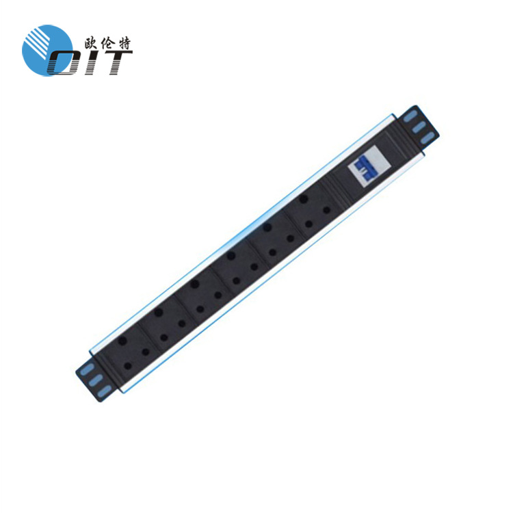 供应带断路器6位南非19英寸标准PDU电源分配器插排插座大电流排插