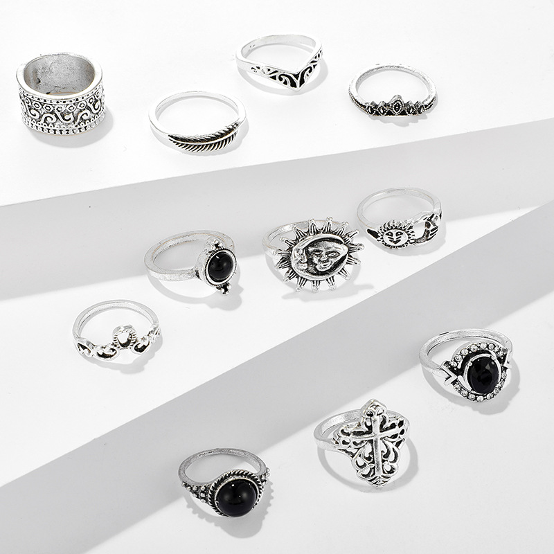 40g Weight Alloy Material Geometric Pattern Women'S Gender Plating Design Fashion Style Fashion Vintage Carved Sun Feather Cross Black Gem Ring 11 Piece Set Set 7