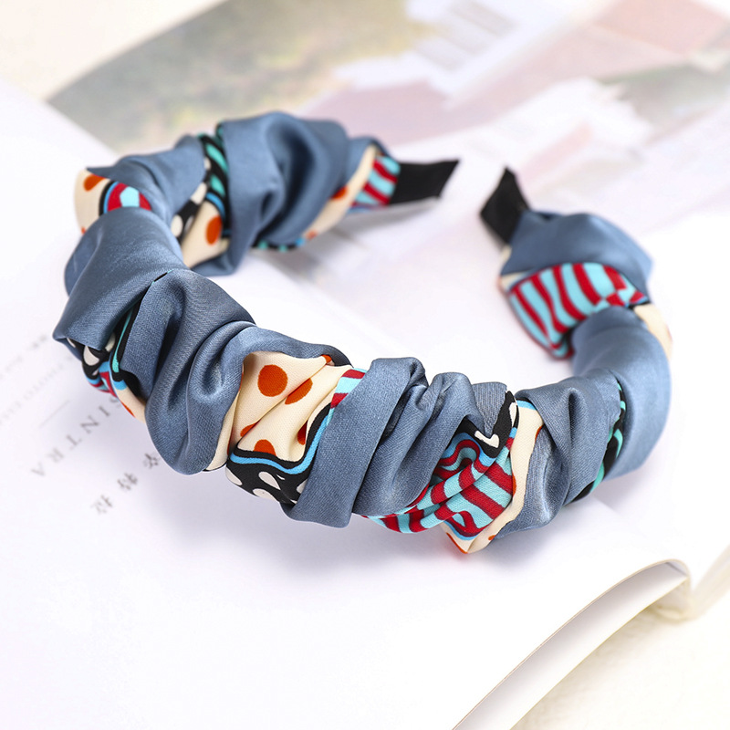 Spring New Fashion Fold Cheap Headband Wholesale display picture 5