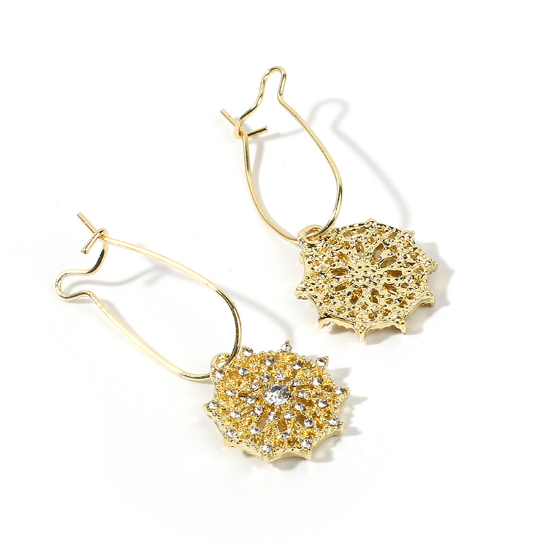 4g Weight Earrings Classification Housewarming, Anniversary, Business, Wedding, Travel, Birthday, Festival Occasion Alloy Material Geometric Pattern Women'S Gender Cartoon Style, Retro, Exaggerated, Novelty, Fashion, Ethnic Style, Simple Style, Streetwear Style Gold Color Korea Simple Zircon Retro Fashion Rhinestone Hollow Alloy Earrings Wholesale Nihaojewelry 7