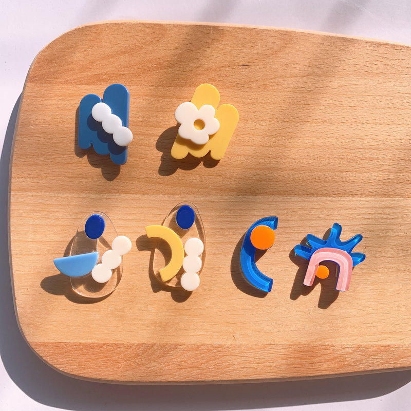creative asymmetrical acrylic fashionable earrings