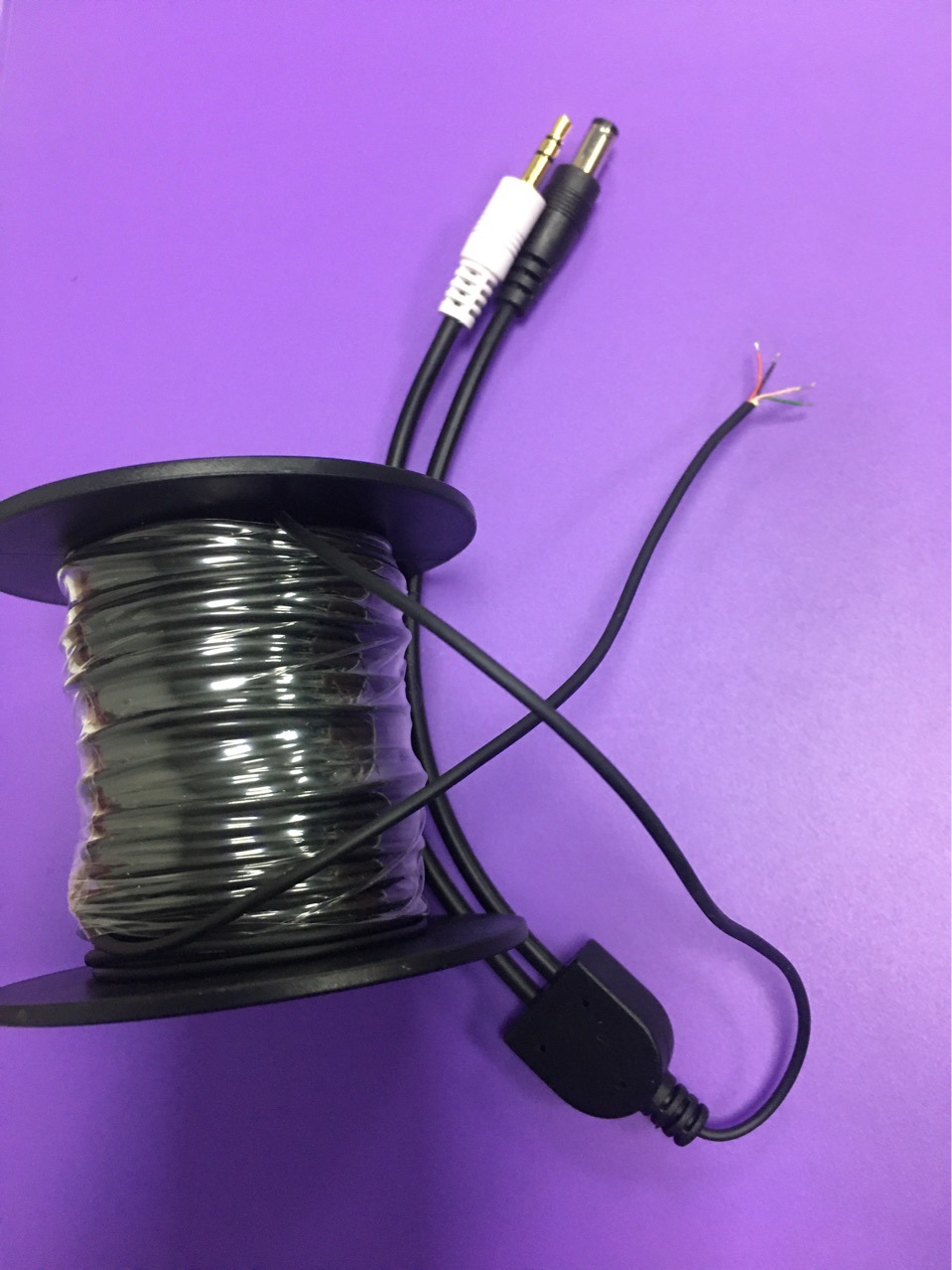 1.8mm日本白旦丝可视钓鱼线插头注塑加工绕线卷轮加工可视锚鱼线