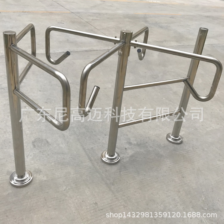 旋转闸机6