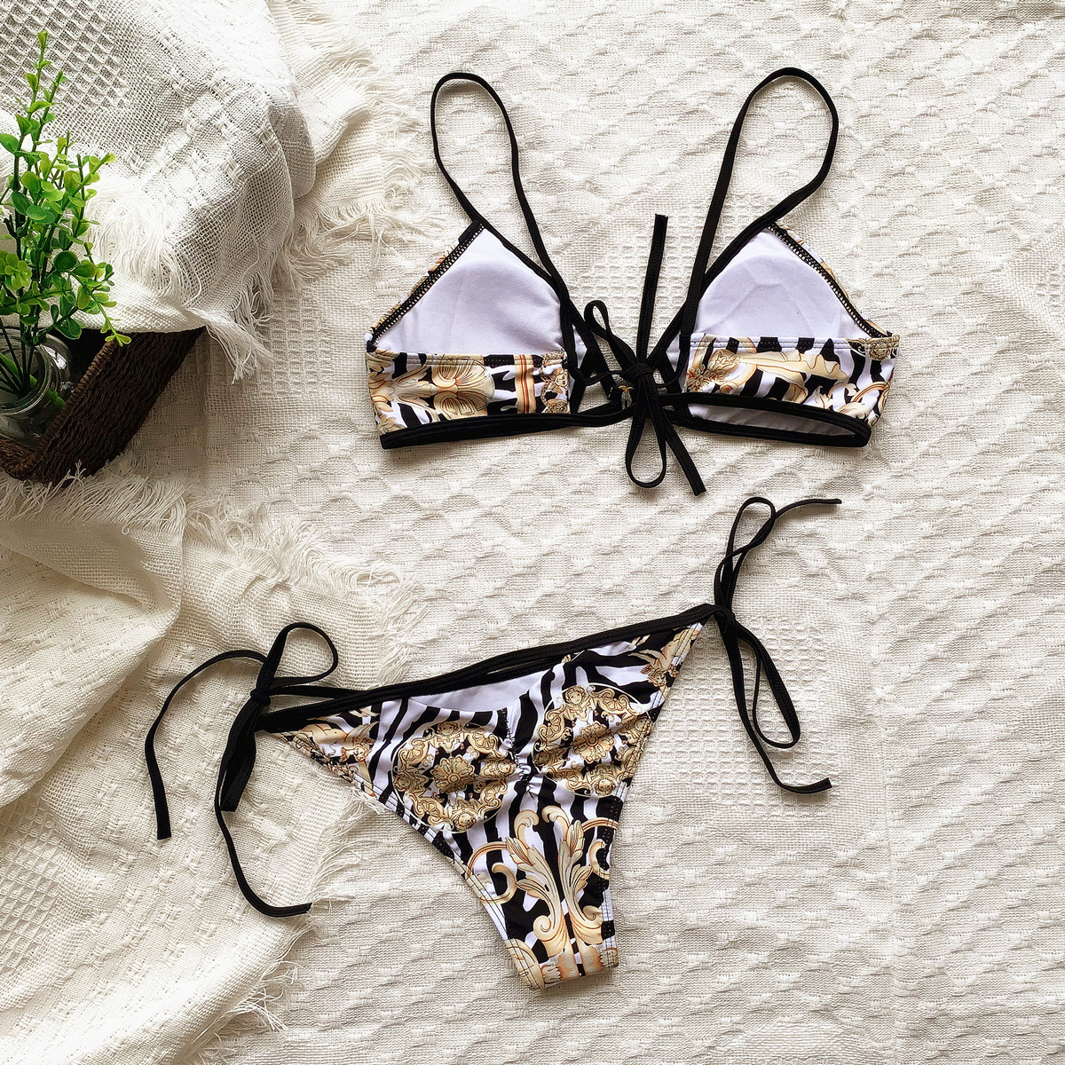 Bikini Image 8