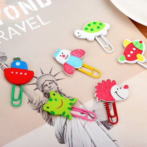 Factory Wholesale Cartoon Wooden Clothespins Cute Animal Colorful Book Clips Bookmark Office Stationery Supplies
