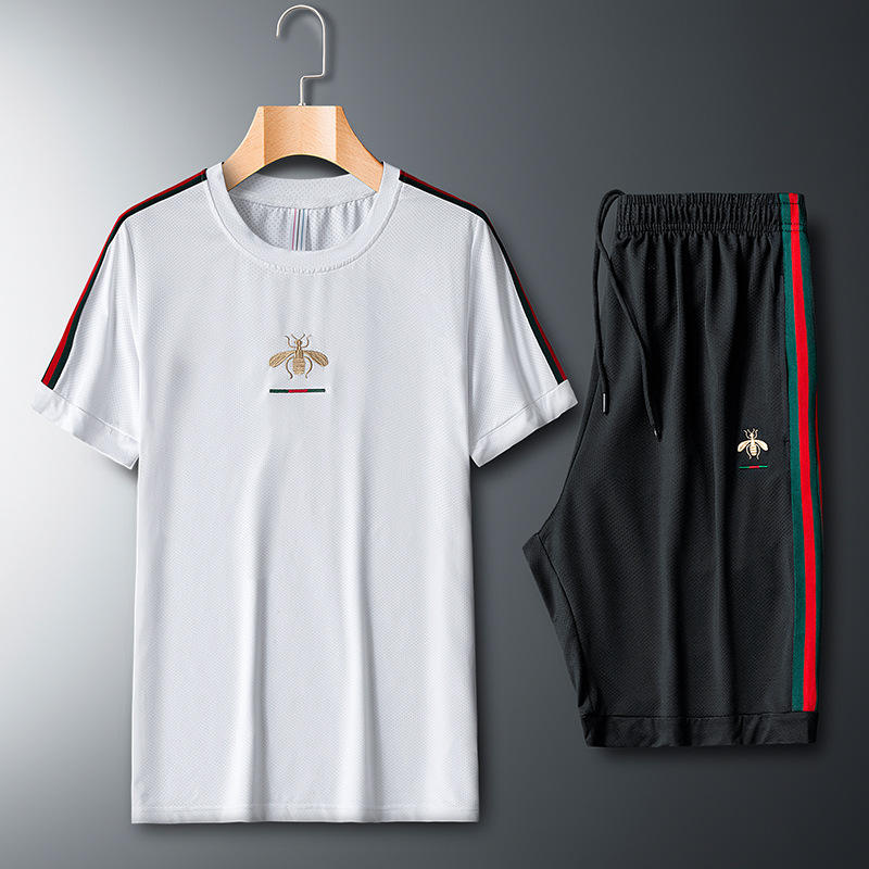 new pattern summer leisure time suit Short sleeved shorts Embroidery Little bee Thin section ventilation T-shirt Athletic Wear Two piece set