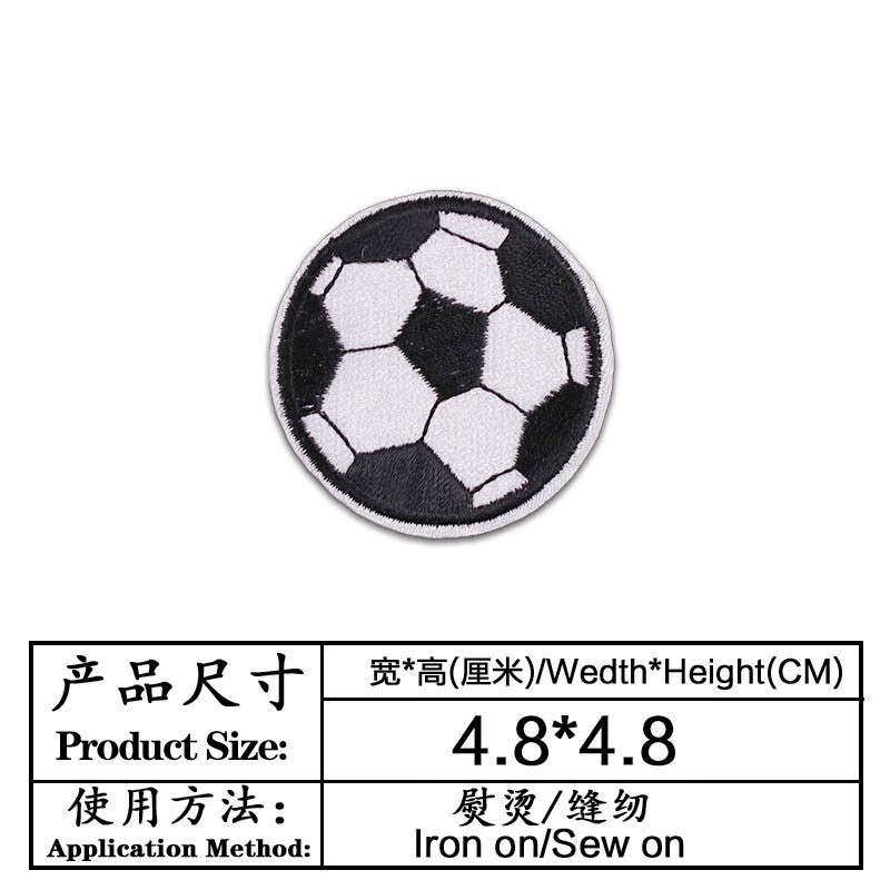 Pegatinas de tela bordadas accesorios de ropa insignia parche pegatinas fútbol dibujos animados ventas directas de la fábrica