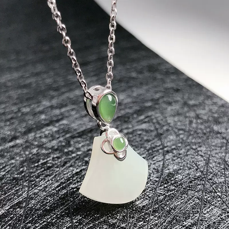 S925纯银和田玉扇形小裙子项链裙摆纯银吊坠时尚百搭银饰品