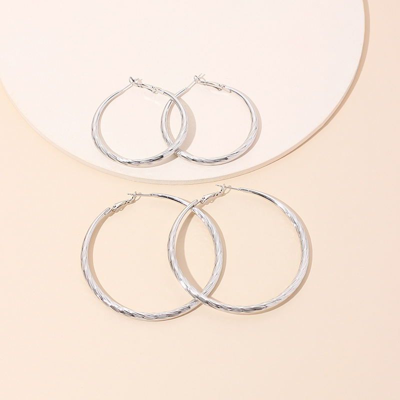 32g Weight No Inlaid Inlay Material Earrings Classification Wedding, Travel, Birthday Occasion Women'S Gender Ethnic Style Style Gold, Silver Color Geometric Big Circle Metal Ladies Ring Earrings Wholesale 4